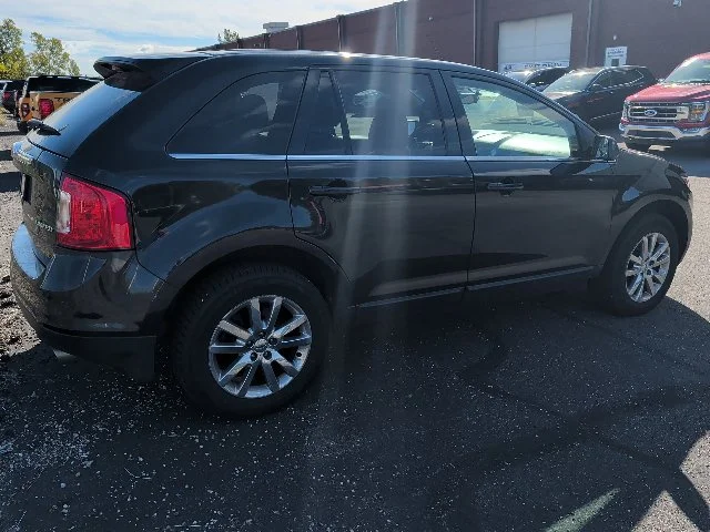 Used 2014 Tuxedo Black Metallic Ford Limited image 2