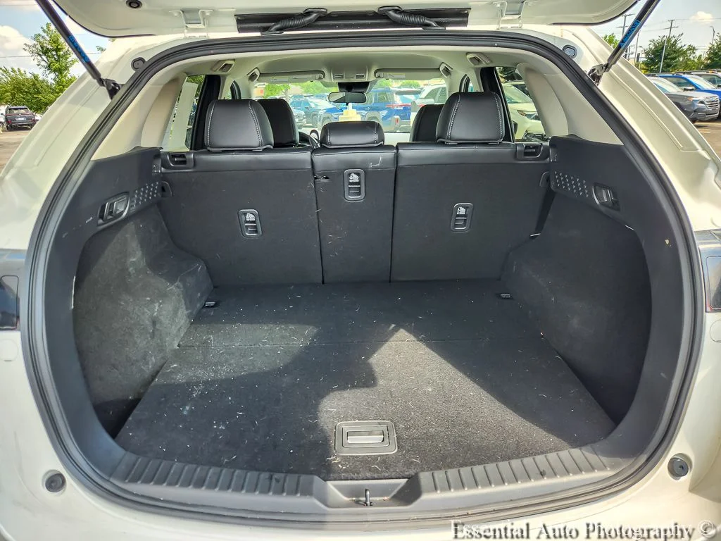 Used 2025 White Mazda 2.5 S Select Package image 18