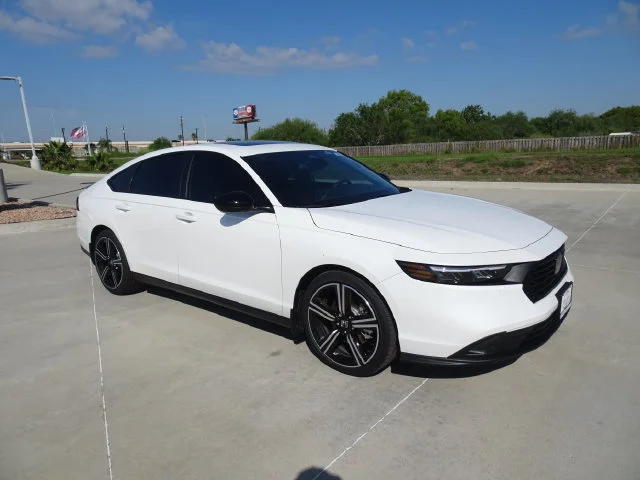 New 2026 Platinum White Pearl Honda Sport image 3