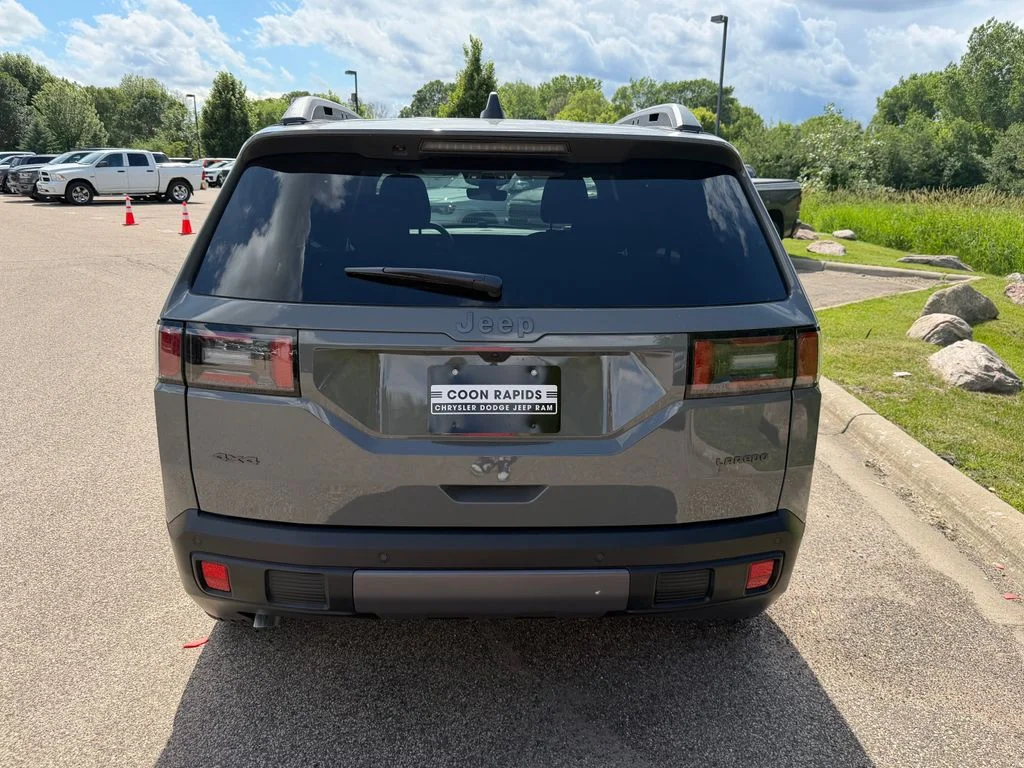 New 2026 Sting-Gray Clear-Coat Exterior Paint Jeep Laredo image 9
