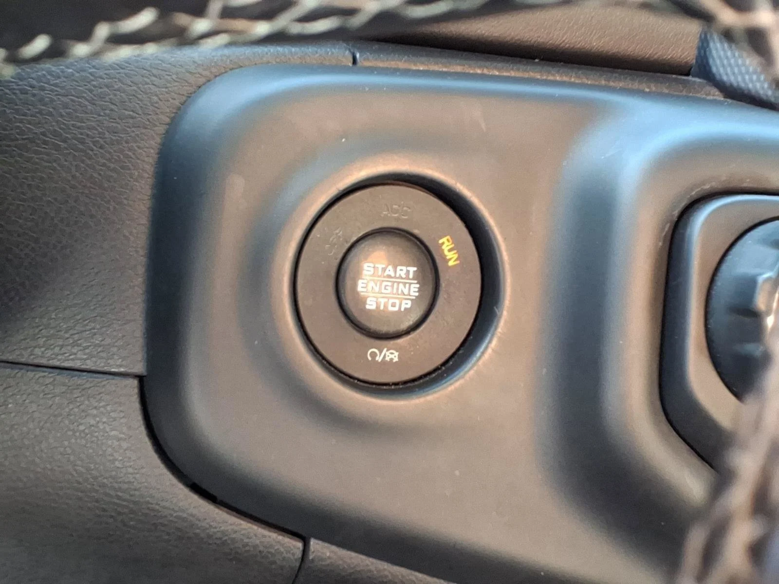 Used 2018 Black Clearcoat Jeep Sahara image 15