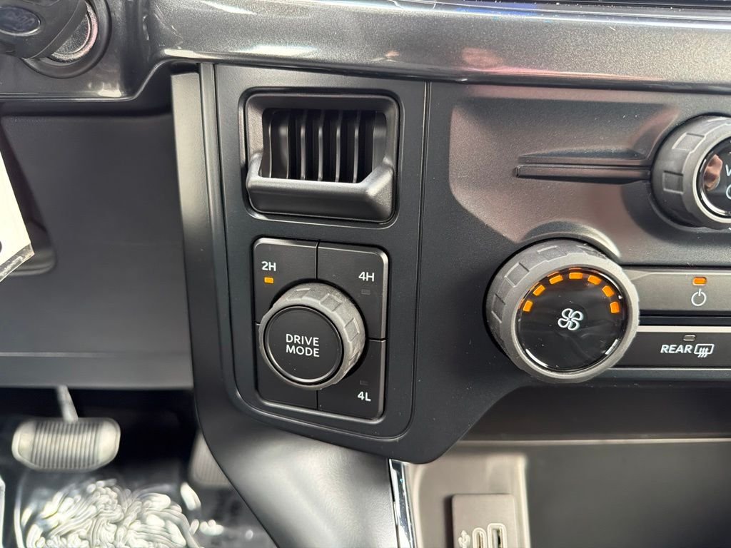 New 2026 Oxford White Ford STX® image 32
