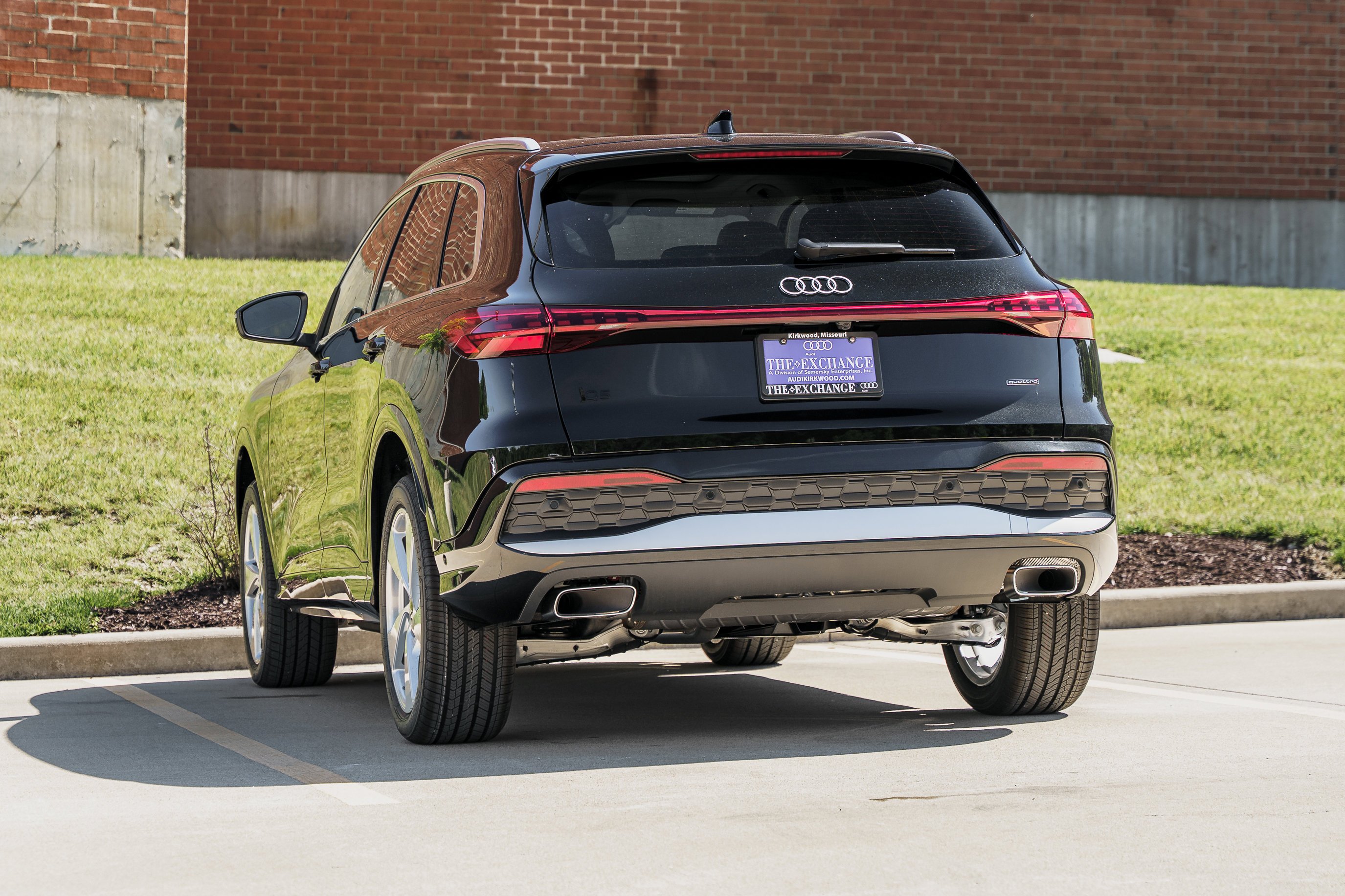 New 2026 MYTHOS BLACK Audi Premium Plus image 5