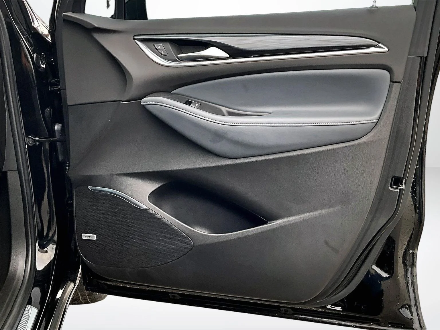 Used 2022 Black Buick Essence image 25