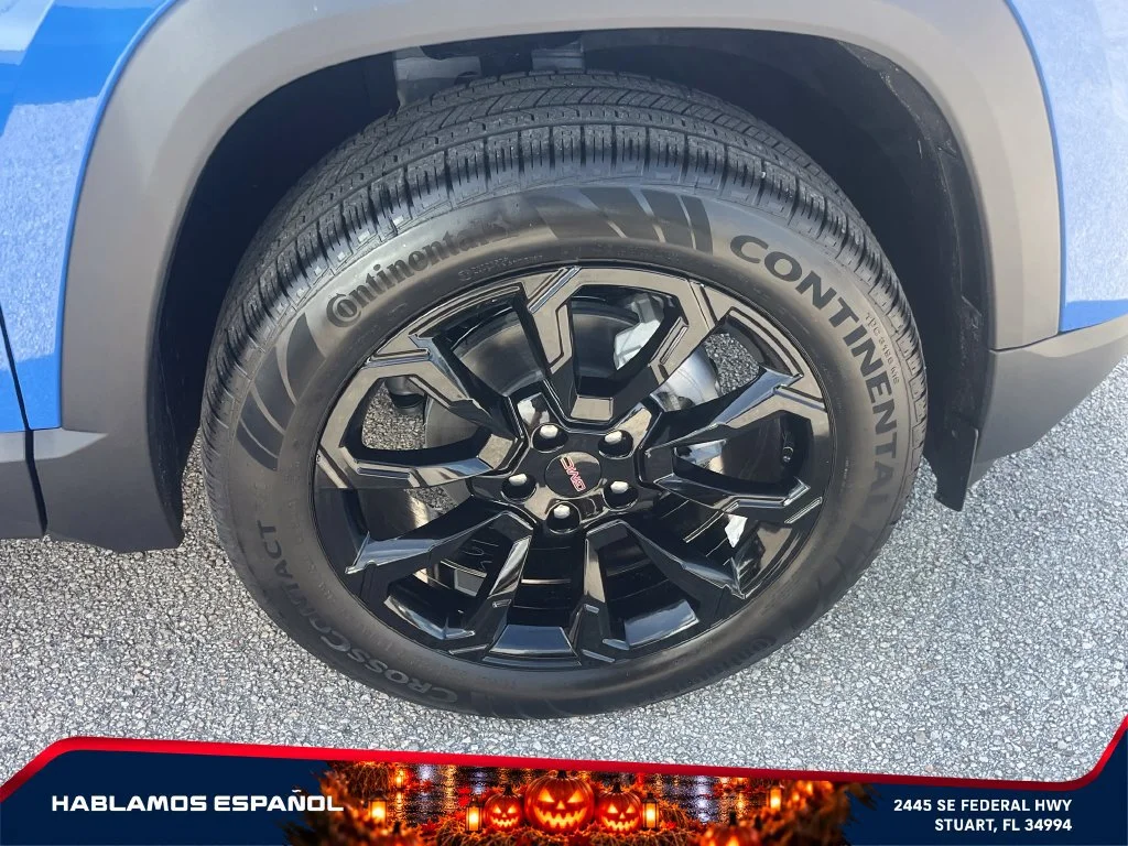 New 2027 Rapids Metallic GMC Elevation image 21