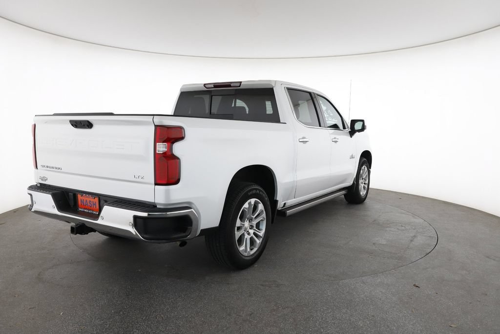 Used 2023 Iridescent Pearl Tricoat Chevrolet LTZ image 12