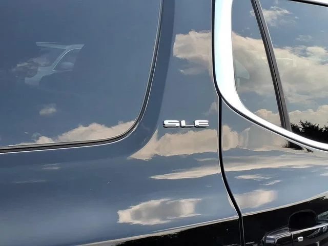 2023 GMC Acadia SLE - Photo 7