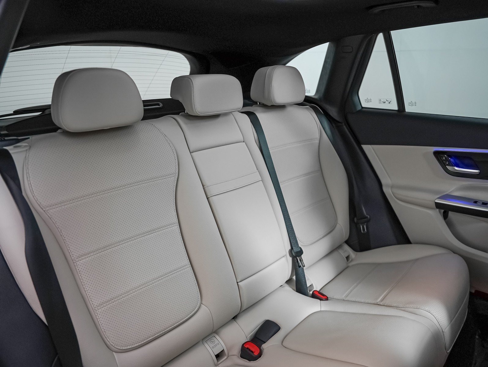 Certified Used 2025 Patagonia Red M Mercedes-Benz GLC 350e 4MATIC® SUV image 14