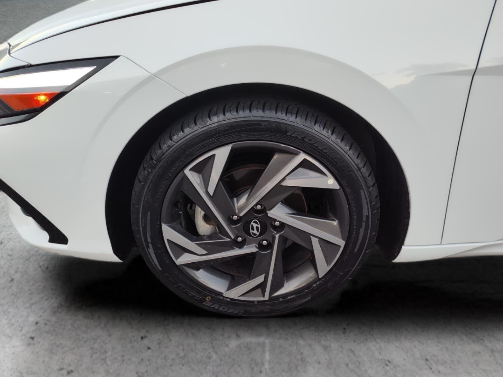 Used 2024 Serenity White Hyundai Limited image 14