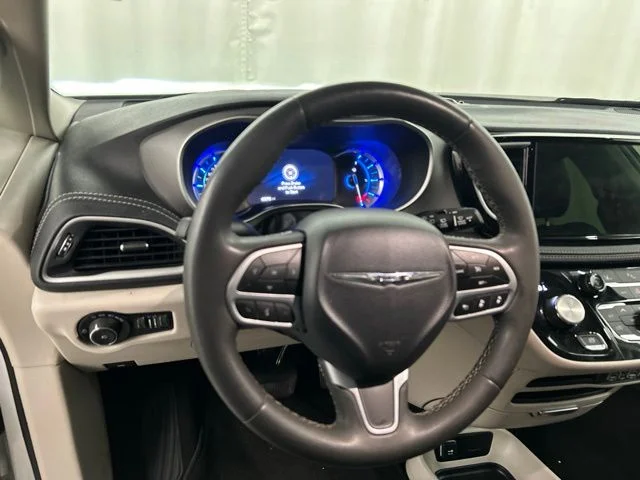 Used 2023 White Chrysler Touring L image 7