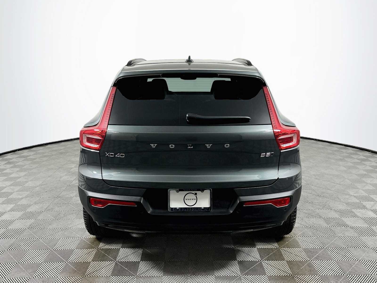 2026 Volvo XC40 Ultra - Photo 6