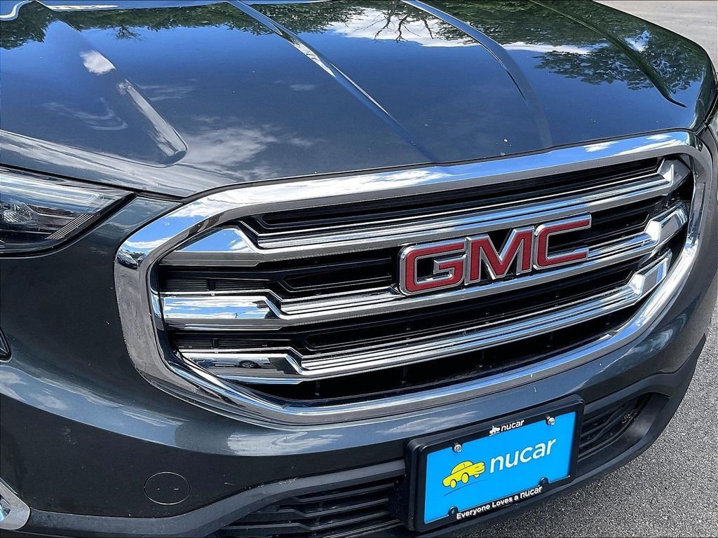 Used 2018 Gray GMC SLE image 30