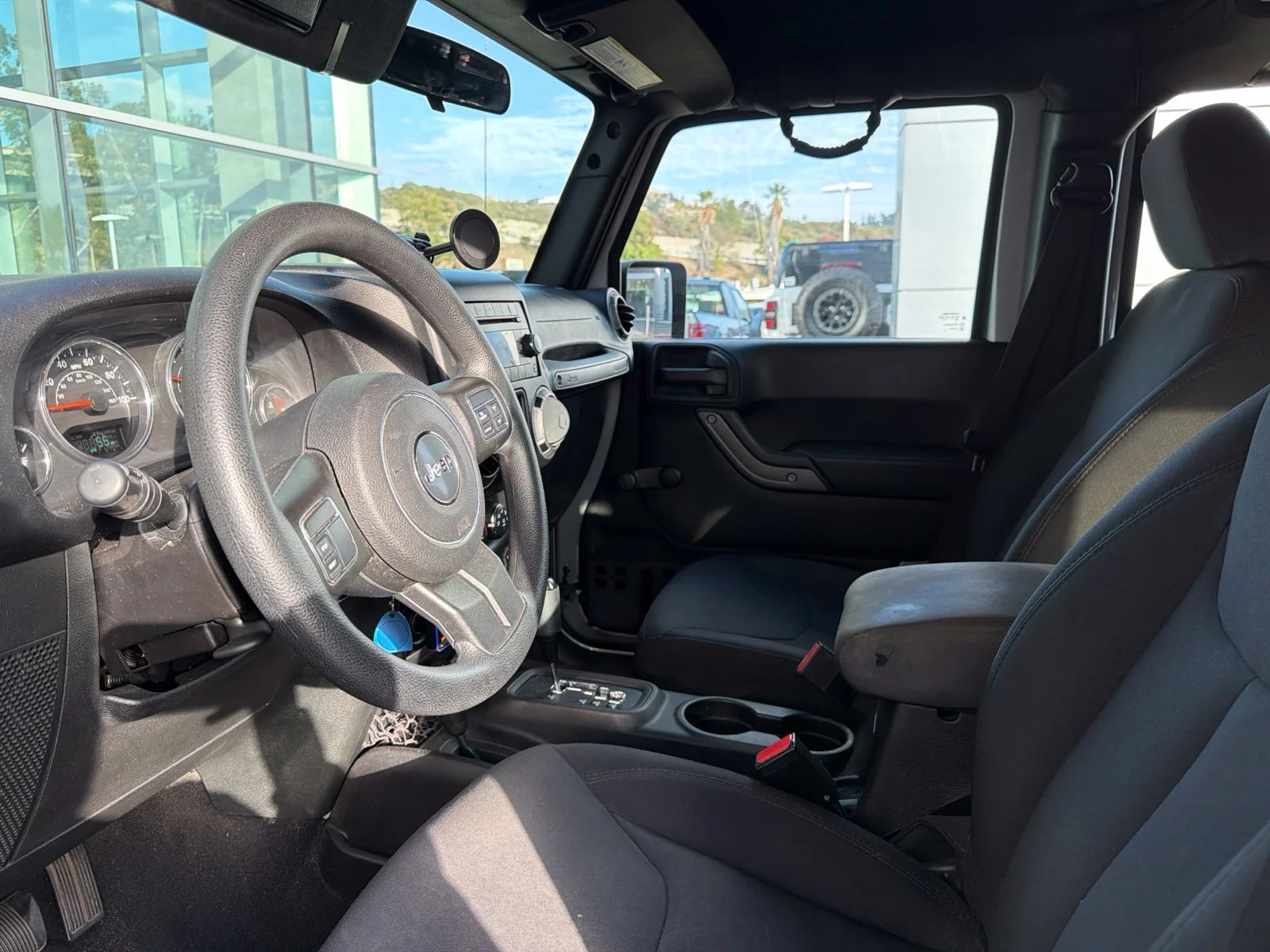 Used 2015 Silver Jeep Unlimited Sport image 11