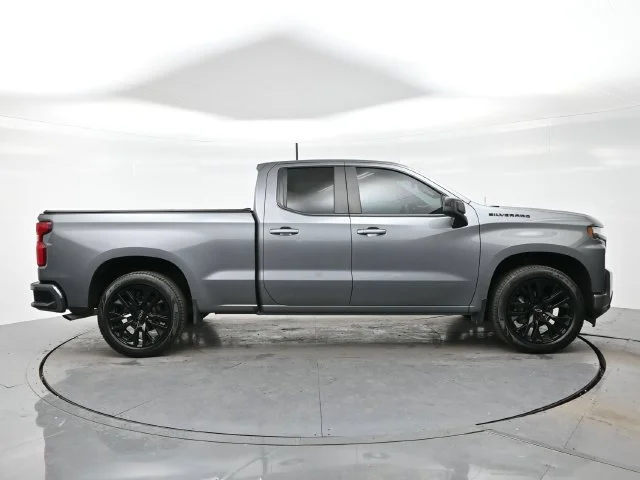 Used 2020 SATIN STEEL METALLIC Chevrolet RST image 8
