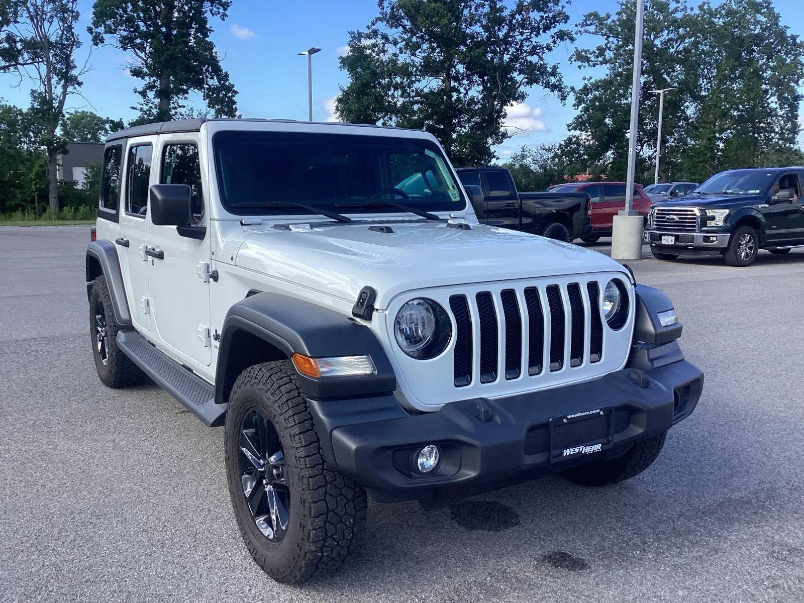 Used 2021 Bright White Clearcoat Jeep Unlimited Sport Altitude image 10