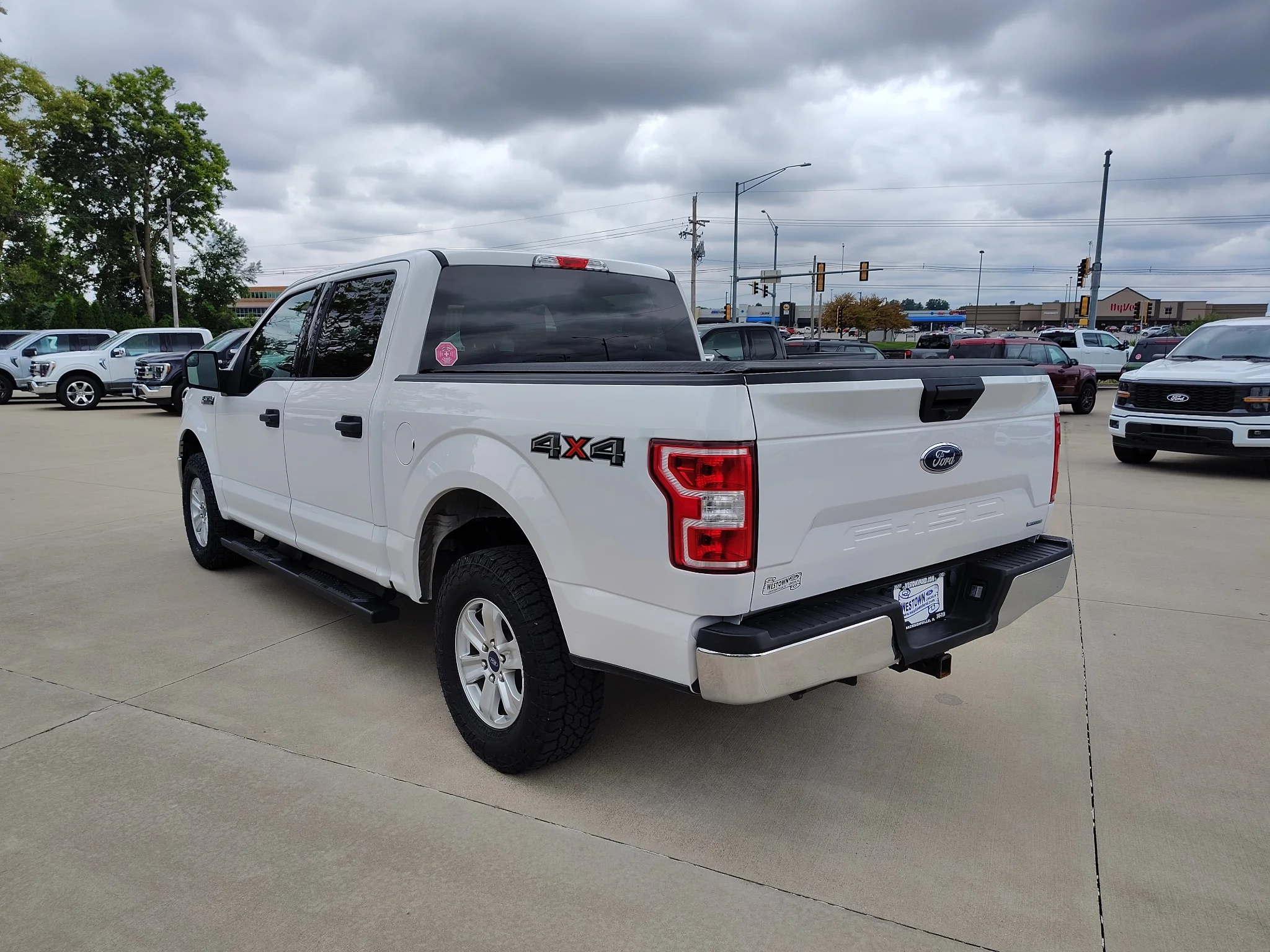 Used 2020 Oxford White Ford XLT image 6