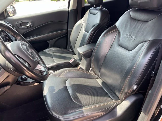 Used 2019 Black Jeep Limited image 11