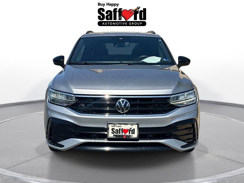Used 2024 Silver Volkswagen 2.0T SE R-Line Black image 8