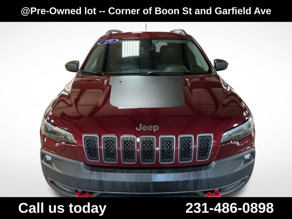 Used 2019 Red Jeep Trailhawk image 8