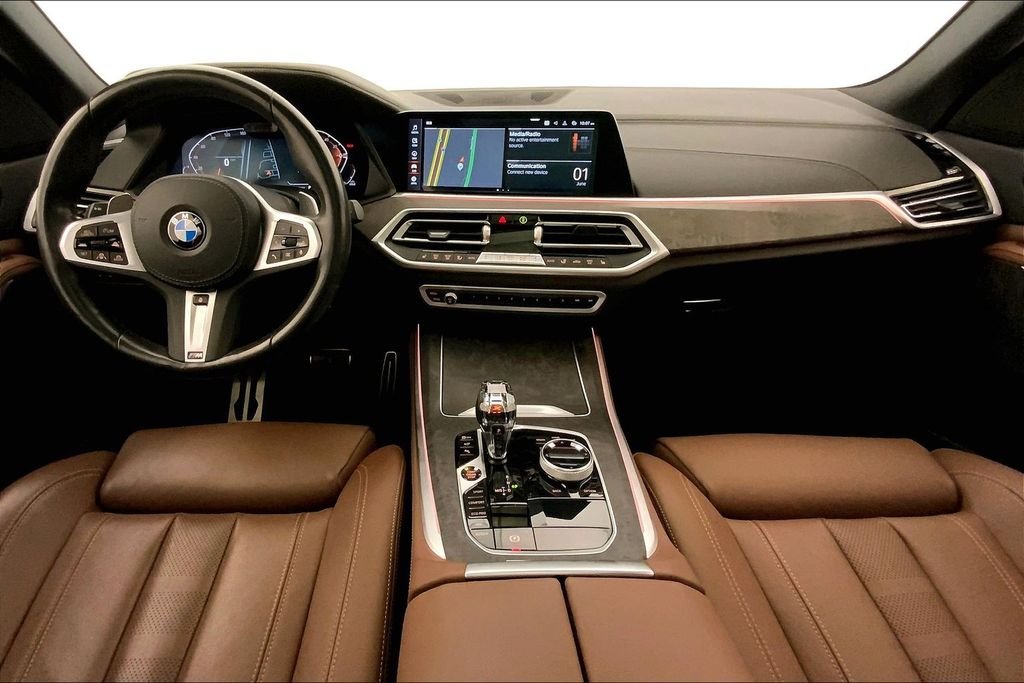 Used 2022 Mineral White Metallic BMW  image 16