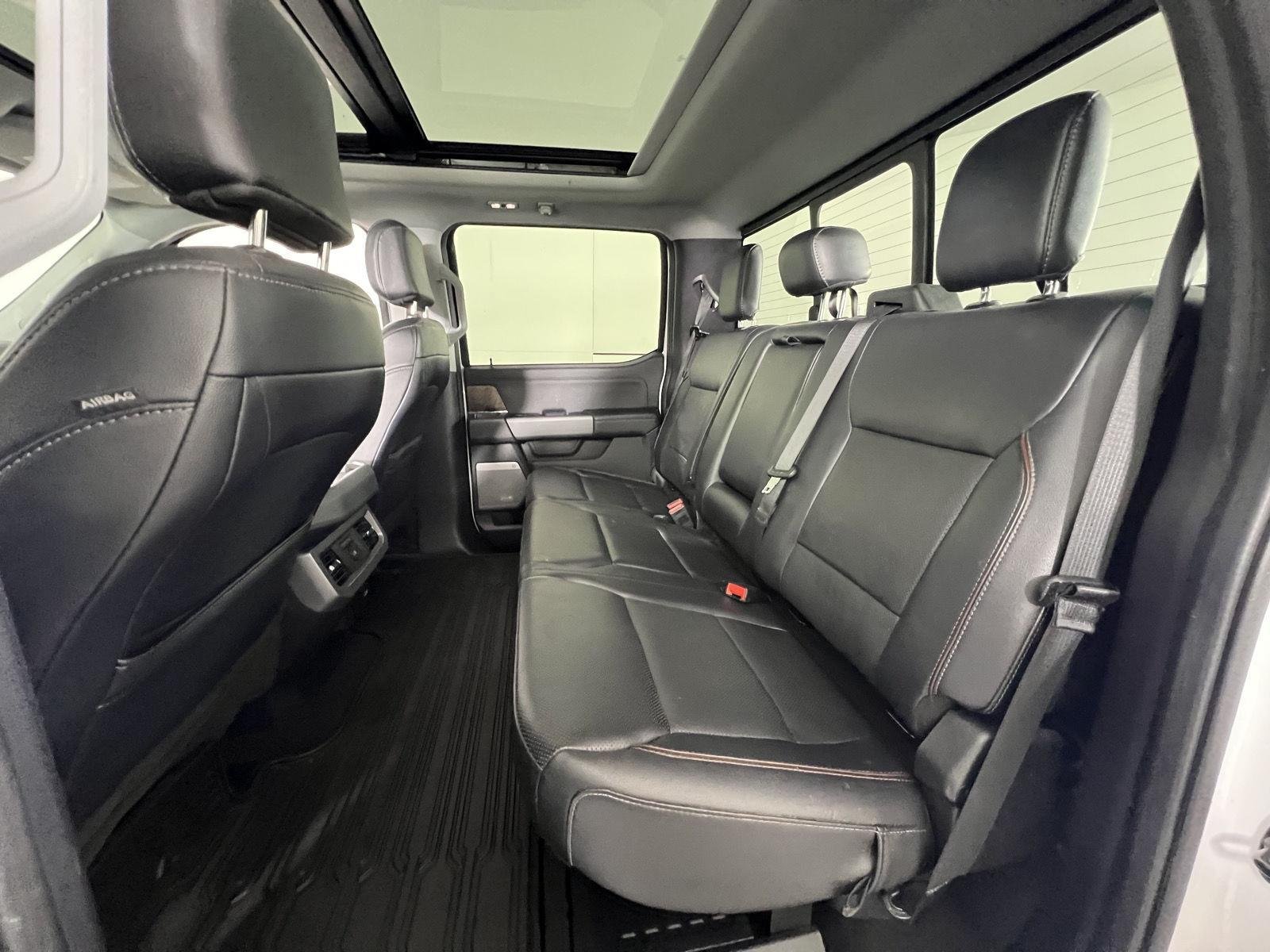 Used 2024 Oxford White Ford Lariat image 21