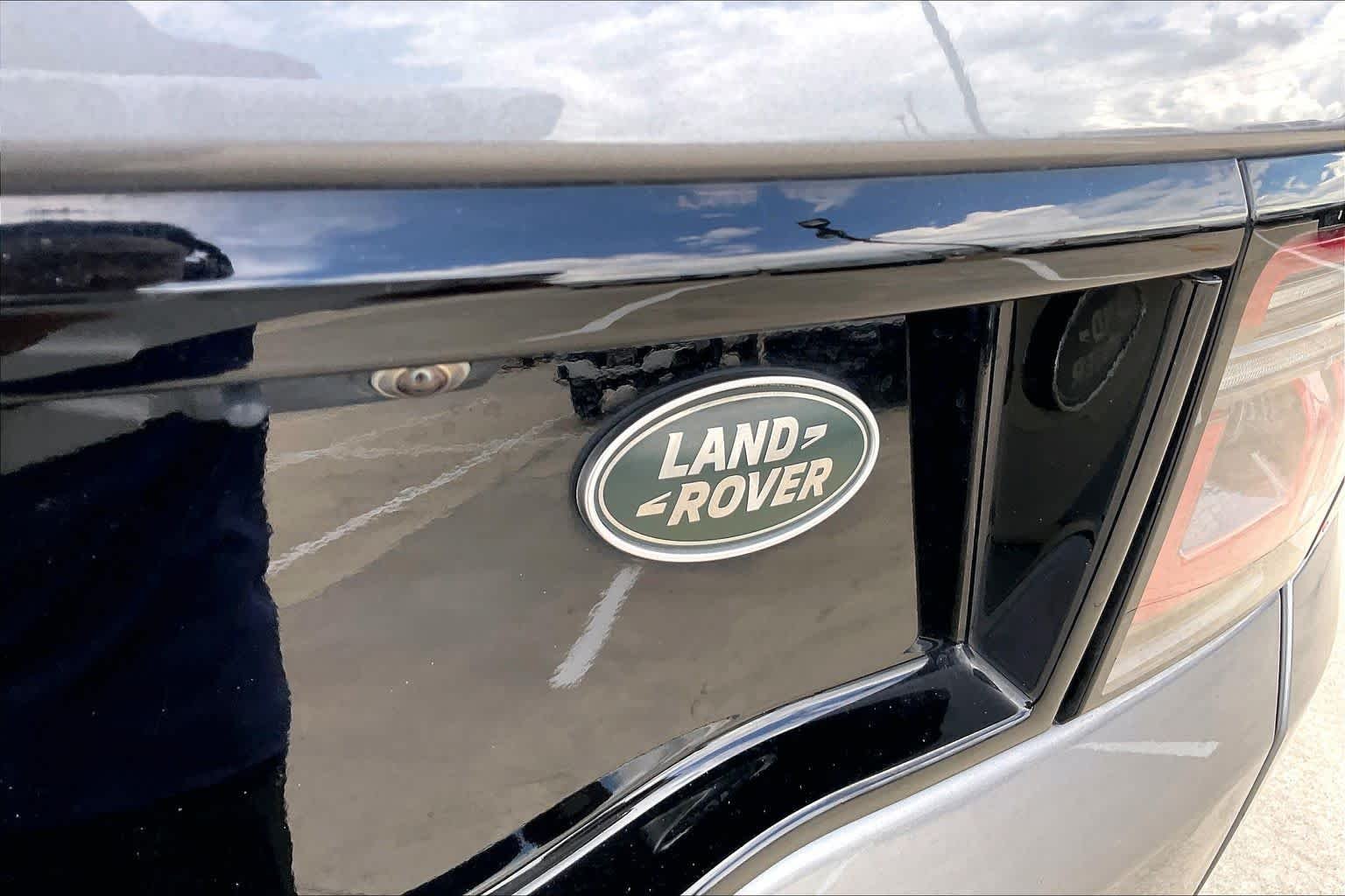 Used 2021 Eiger Grey Metallic Land Rover S image 10