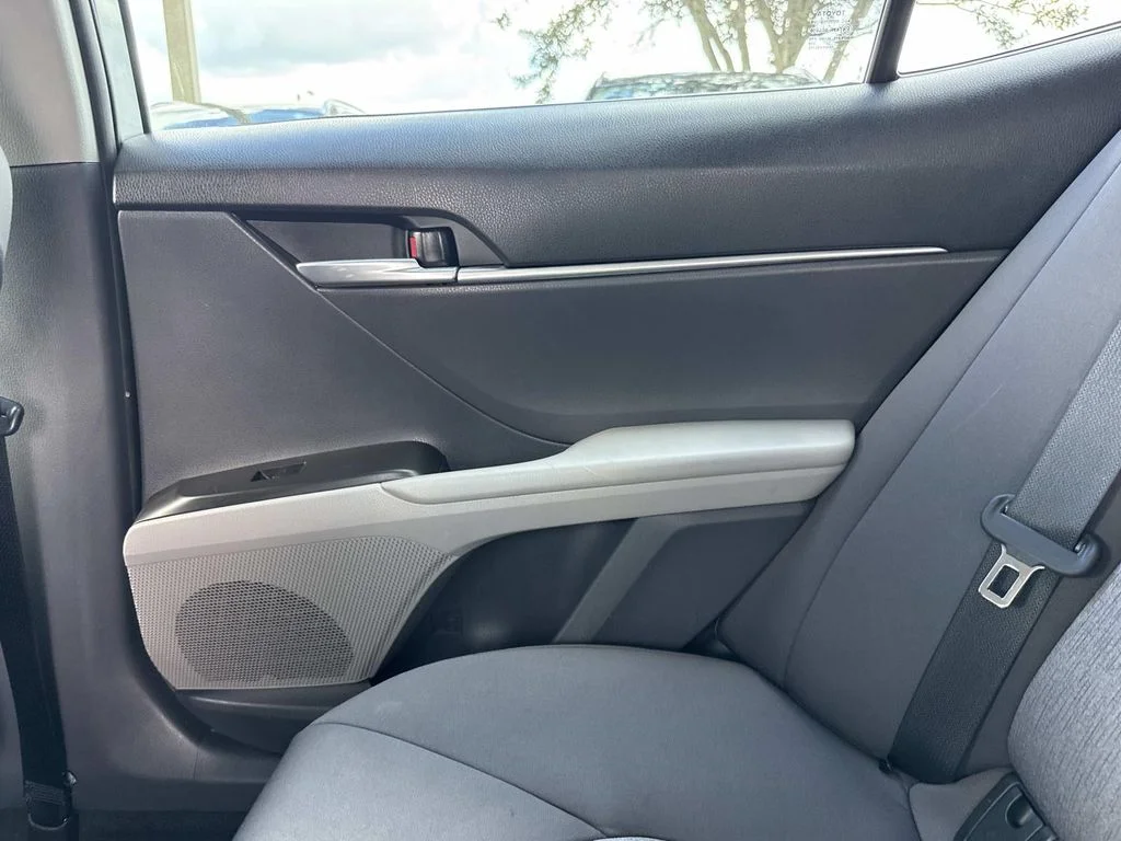Used 2023 Silver Toyota LE image 18