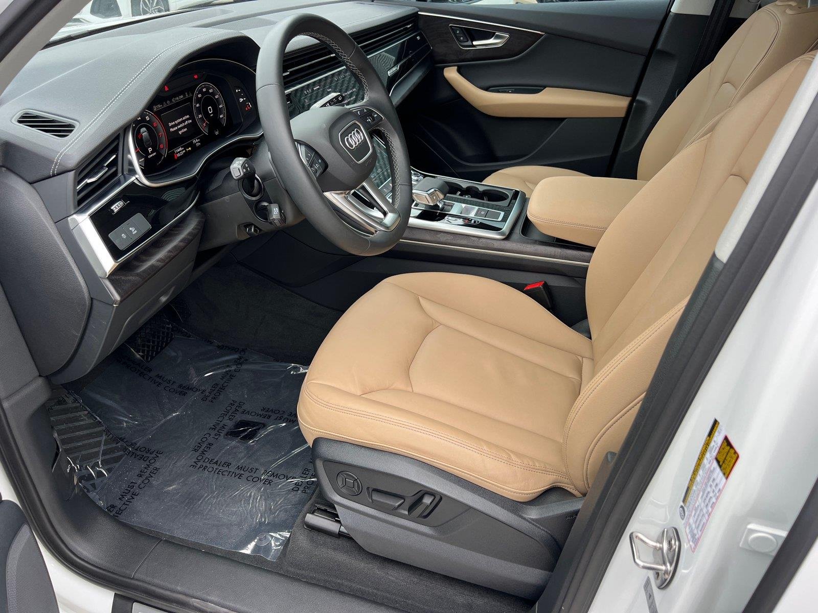 Used 2025 Carrara White Audi Premium image 9