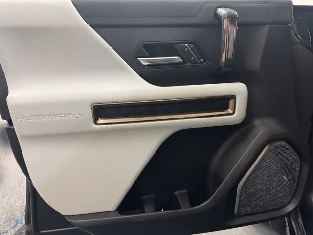 Used 2023 White GMC 3X image 18