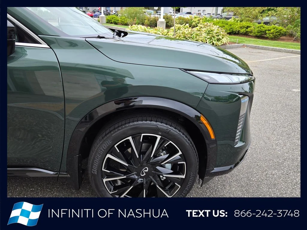 New 2027 DEEP EMERALD INFINITI Autograph AWD image 15