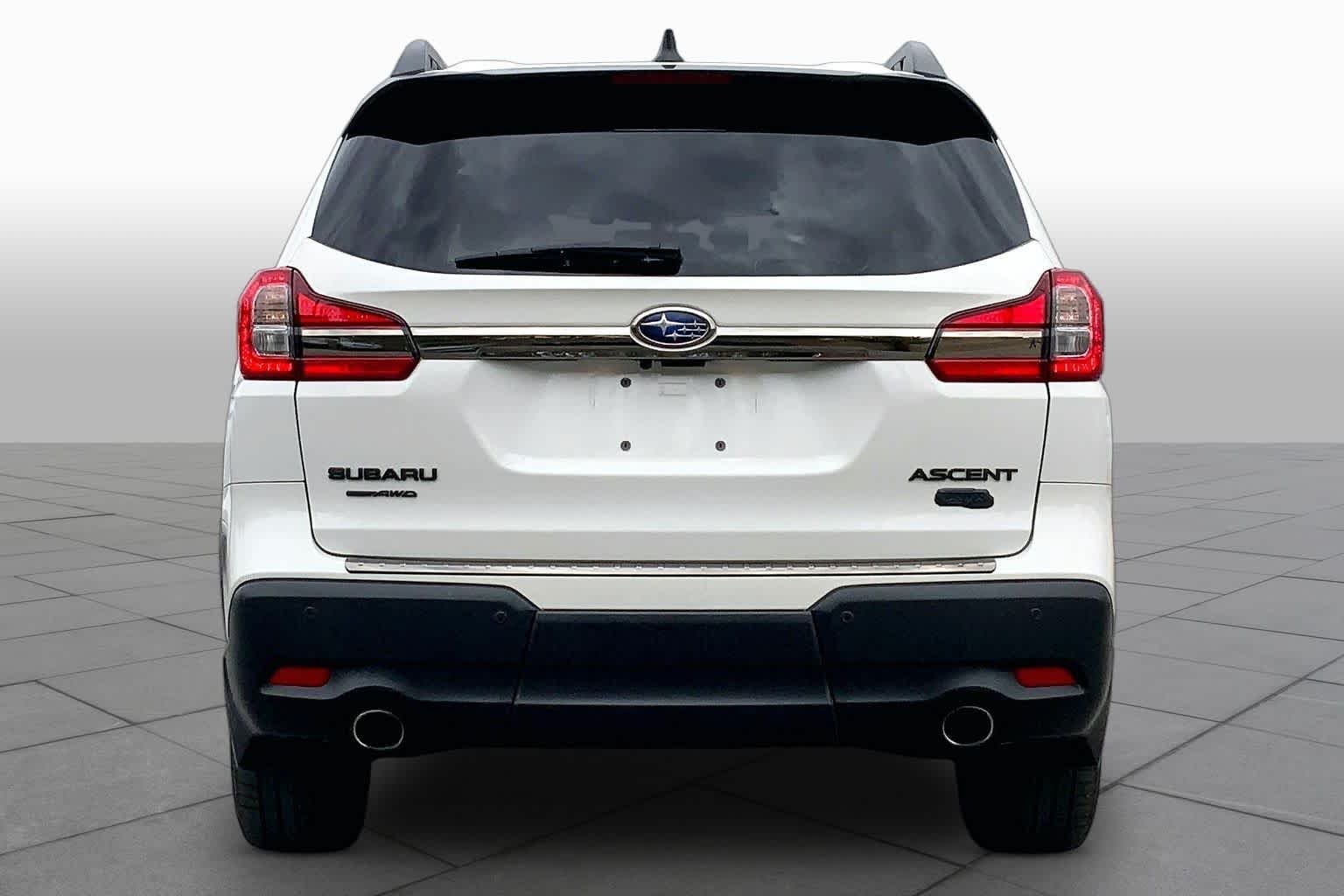 Used 2022 Crystal White Pearl Subaru Onyx Edition image 4