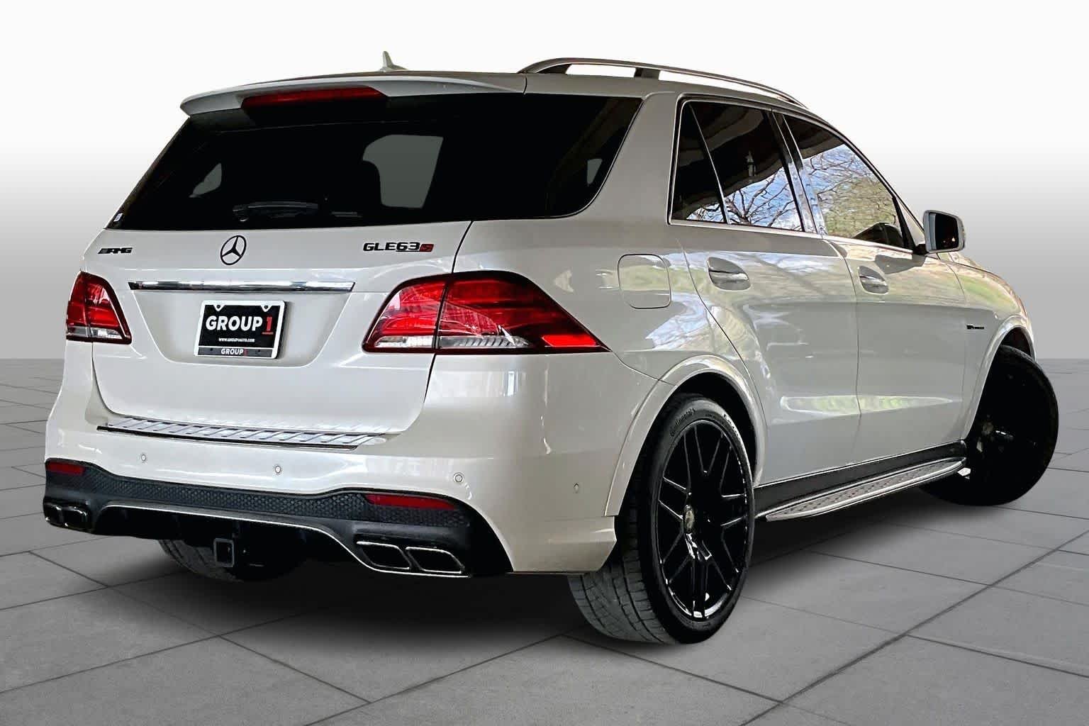 Used 2016 designo Diamond White Metallic Mercedes-Benz AMG® GLE 63 S-Model image 12