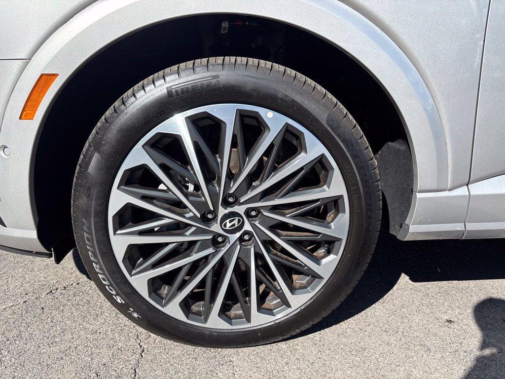 Certified Used 2026 Silver Hyundai Calligraphy image 11