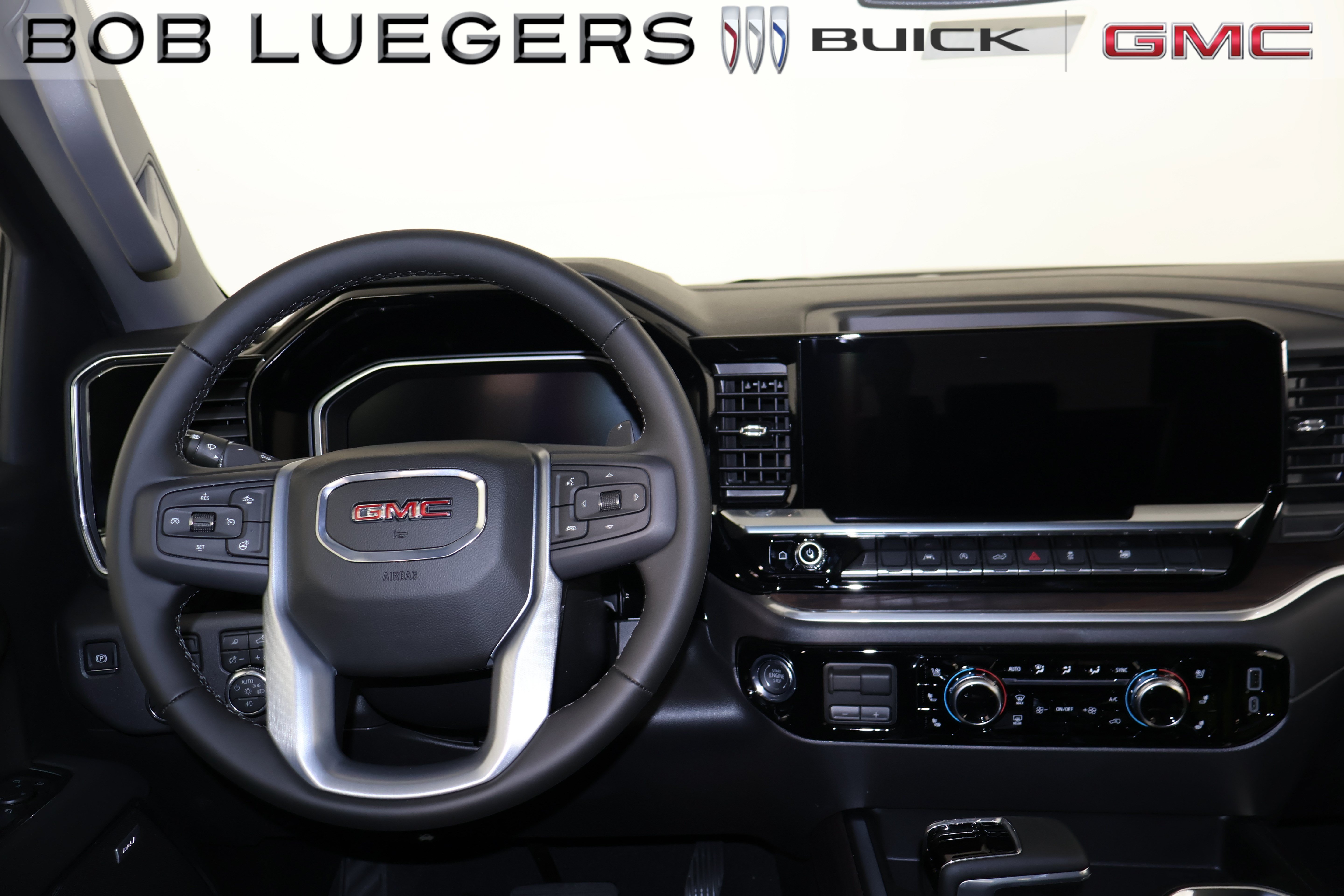 2026 GMC Sierra 1500 SLT - Photo 16