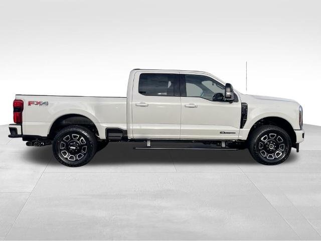 New 2026 Star White Metallic Tri-Coat Ford F-250® Platinum® image 54