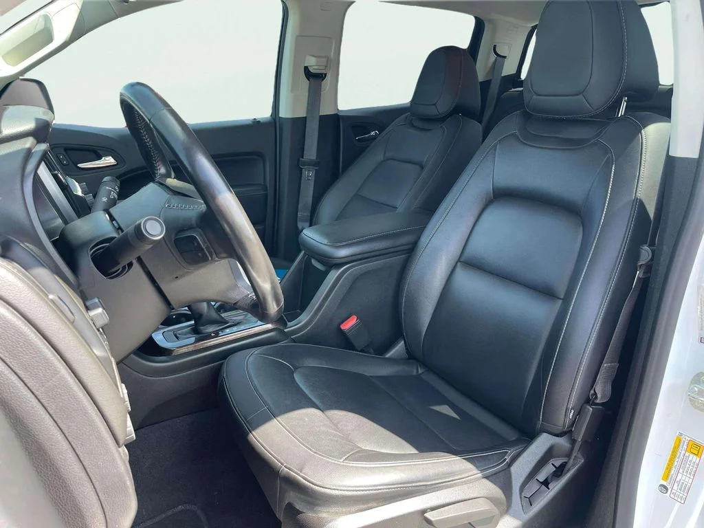 Used 2022 Summit White GMC Elevation image 24