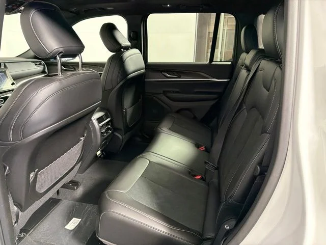 New 2026 White Jeep Altitude image 25
