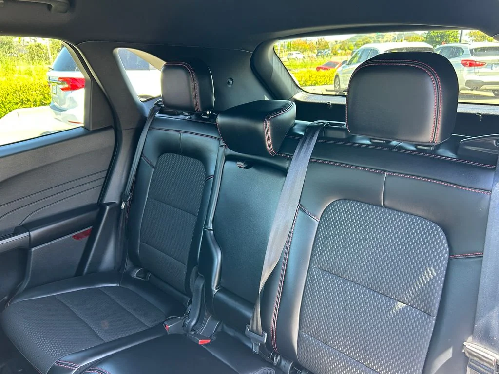 Used 2025 Silver Ford ST-Line image 29