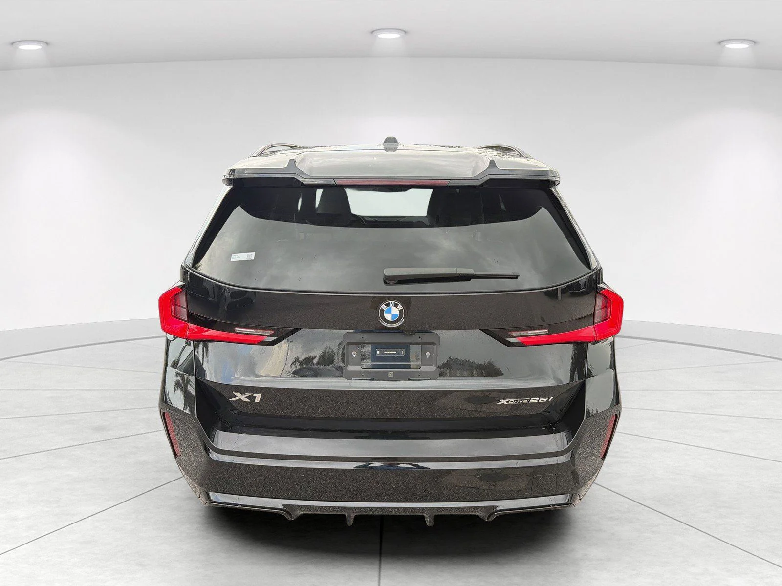 New 2026 Black Sapphire Metallic BMW xDrive28i image 5