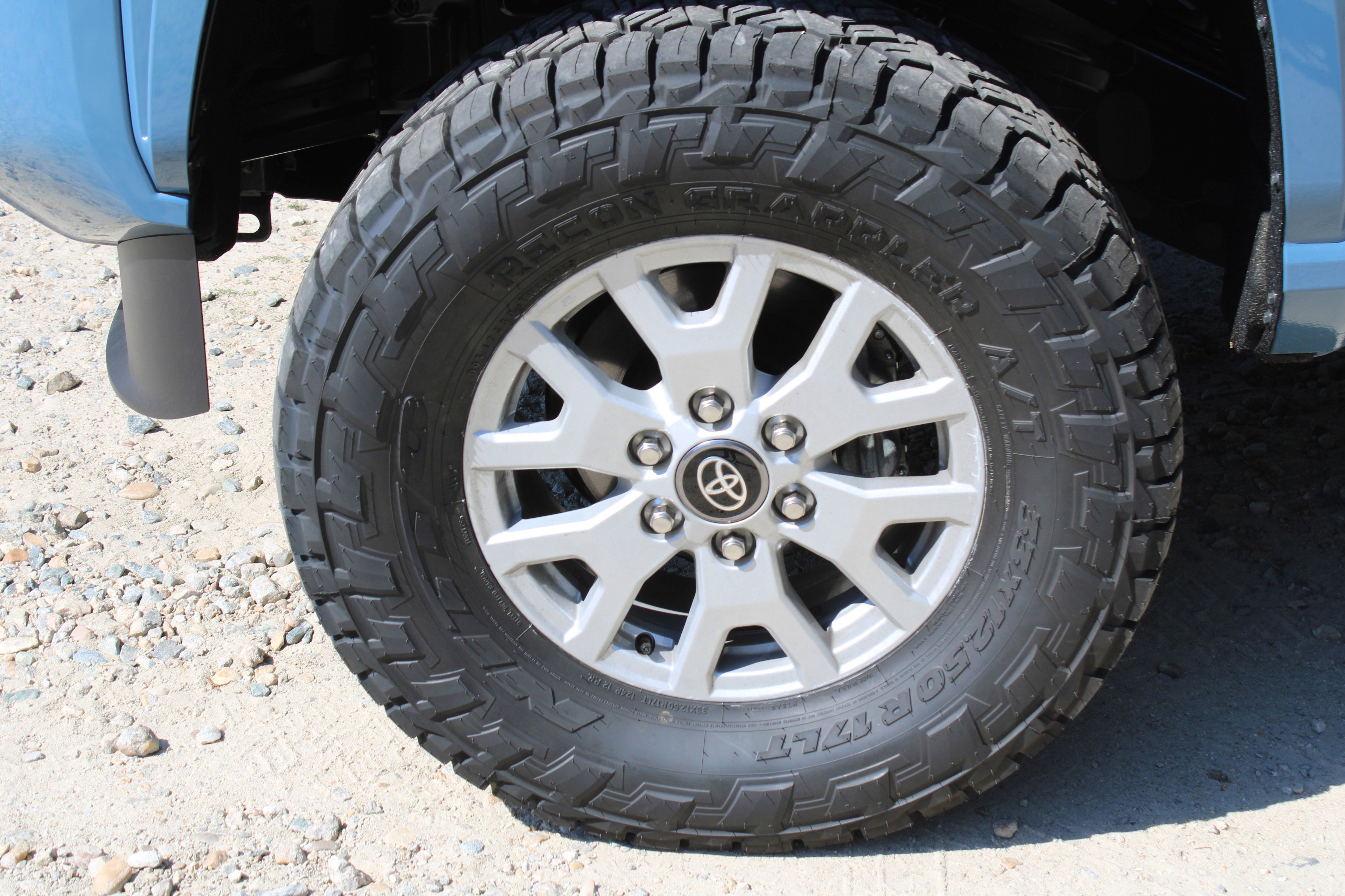 2026 Toyota Tacoma SR5 - Photo 9