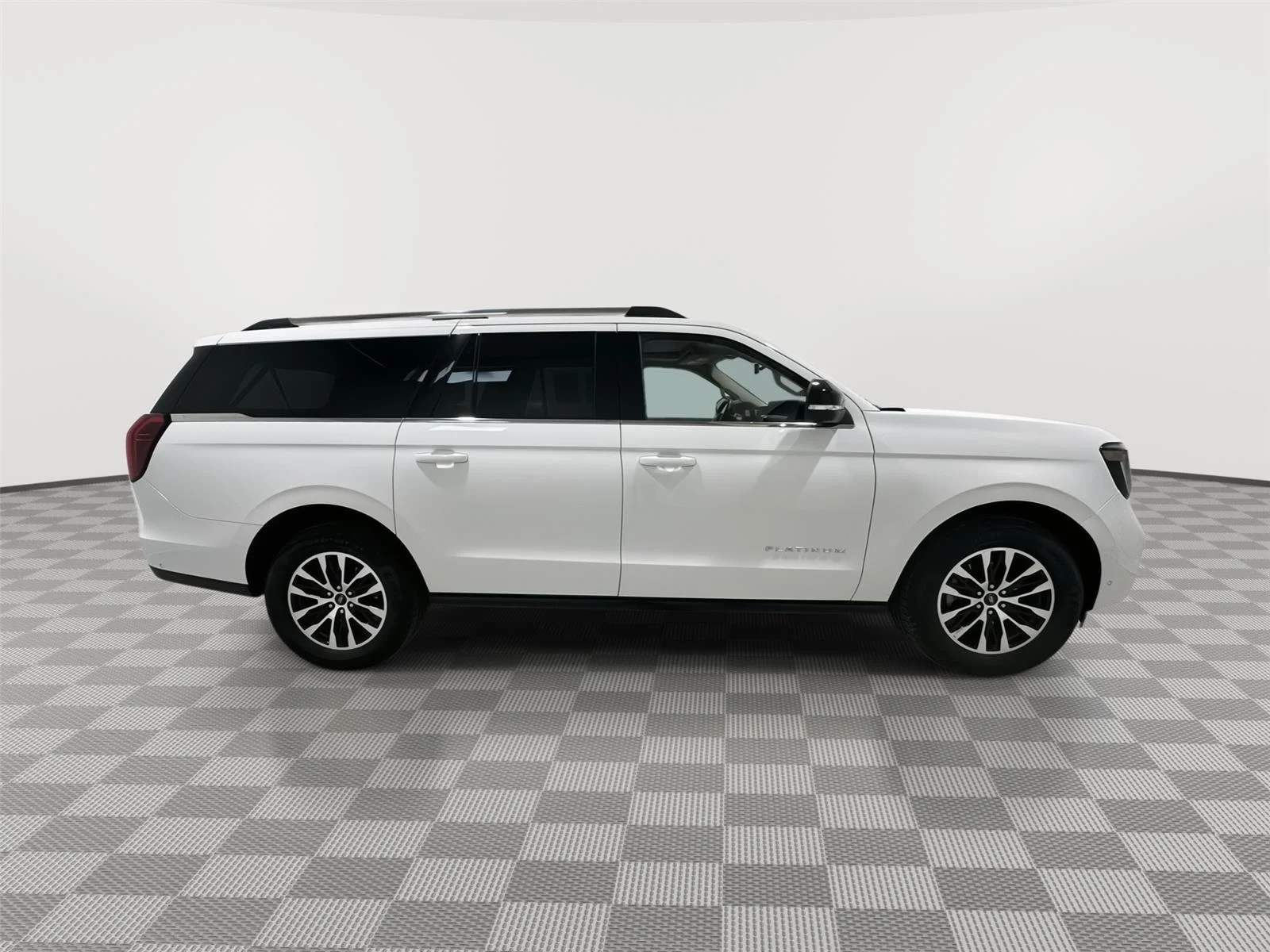 Used 2025 Oxford White Ford Platinum image 5