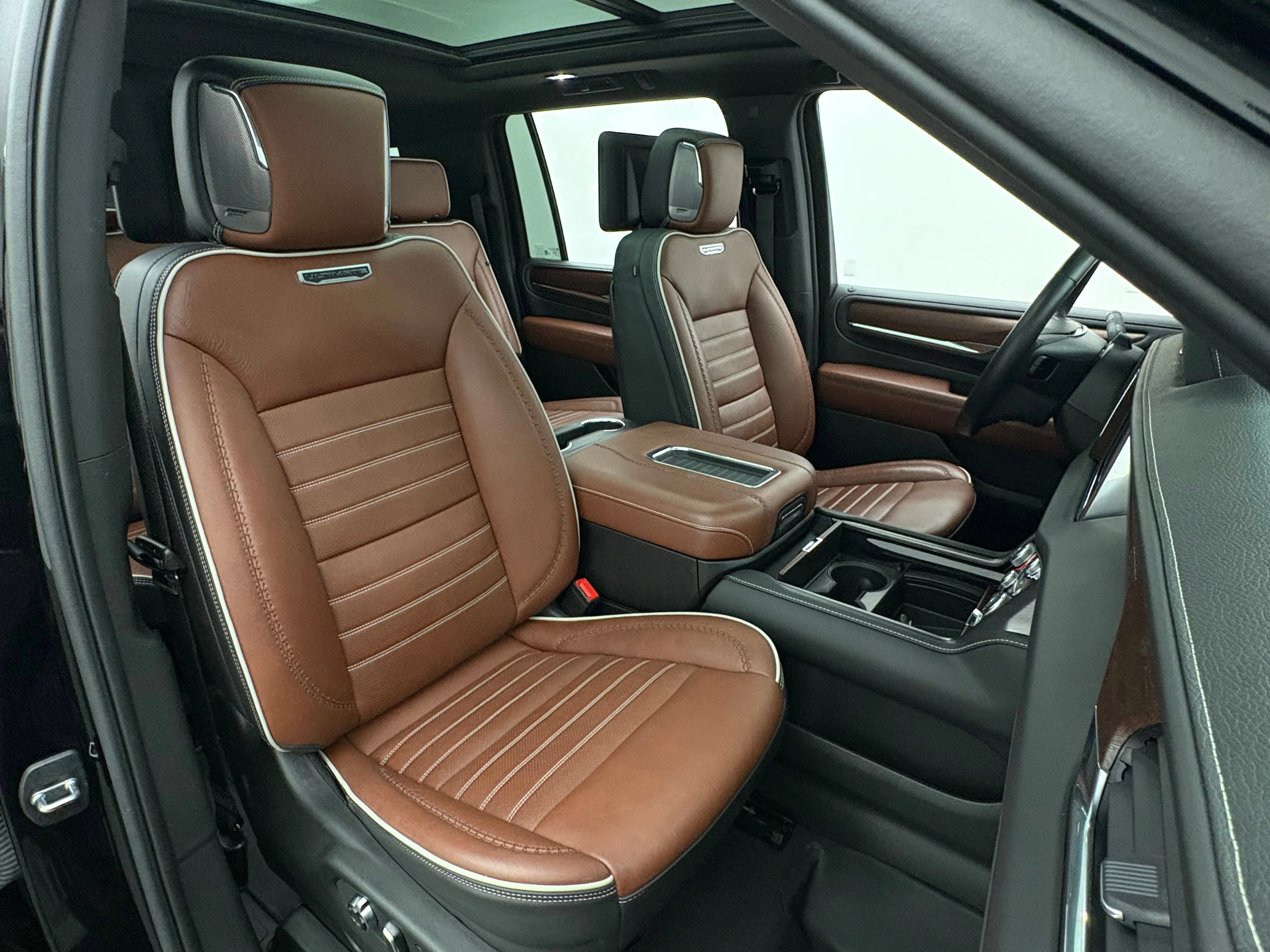 Used 2023 Onyx Black GMC Denali Ultimate image 49