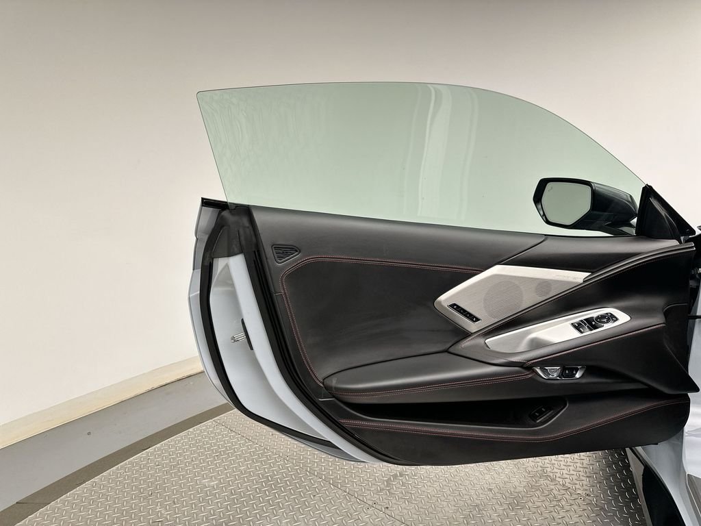 Used 2020 Ceramic White Chevrolet Stingray image 19