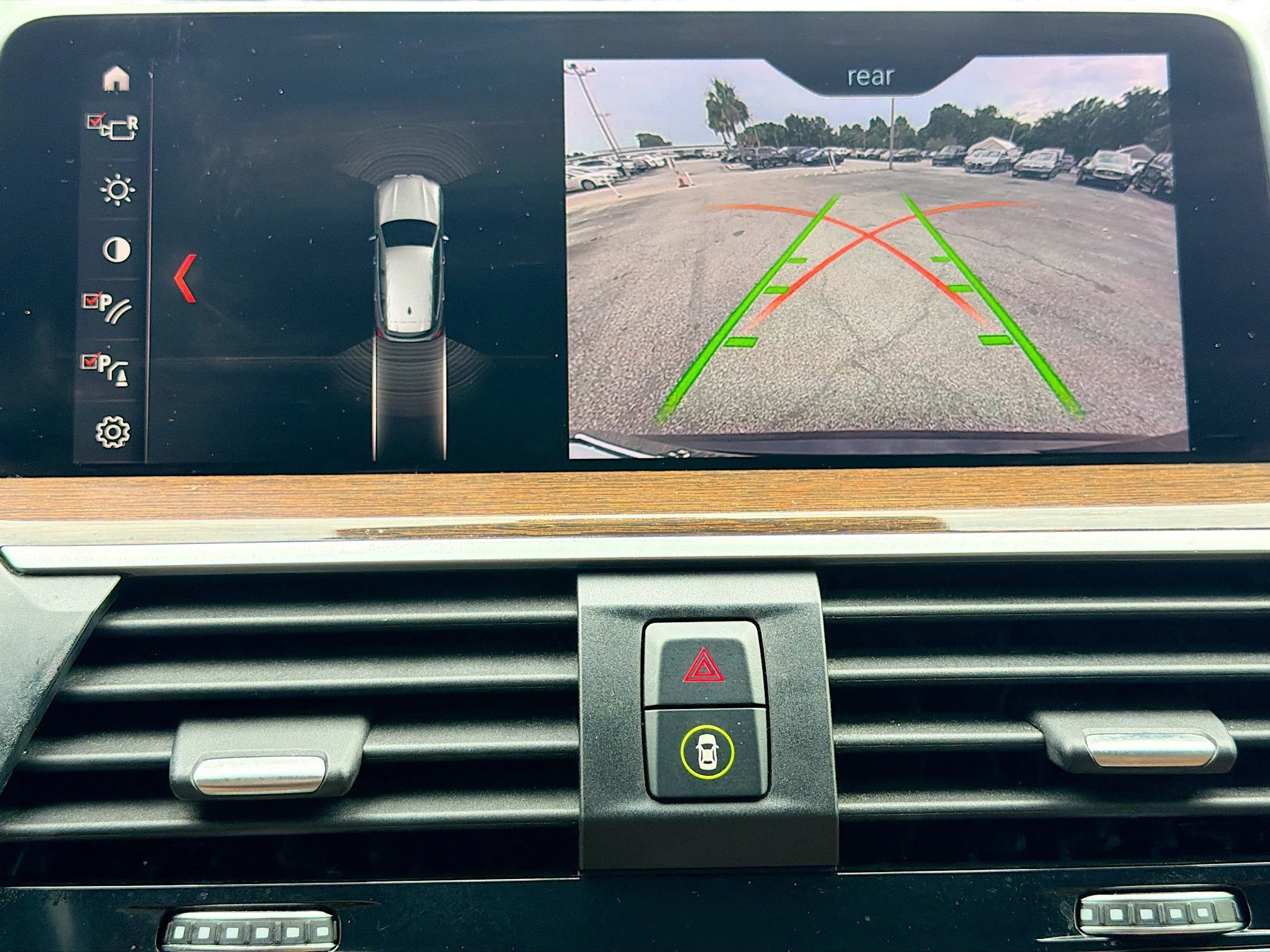 Used 2019 Jet Black BMW sDrive30i image 33