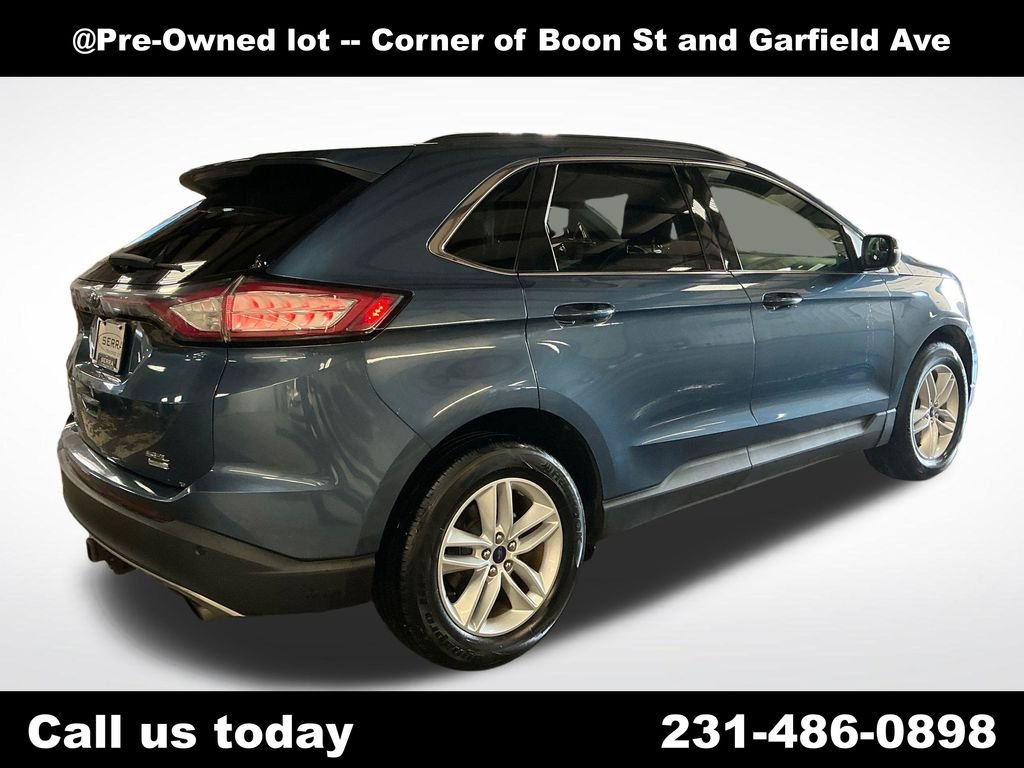 Used 2018 Blue Ford SEL image 5