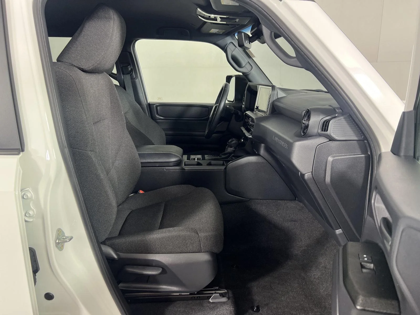 Used 2025 Ice Cap Toyota 1958 image 11
