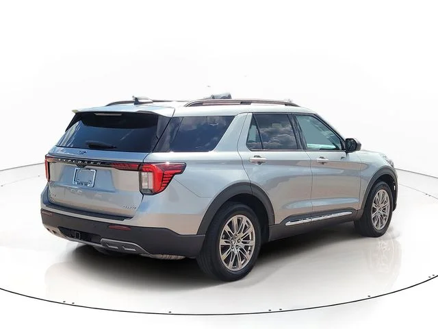 Used 2025 Silver Ford Active image 5