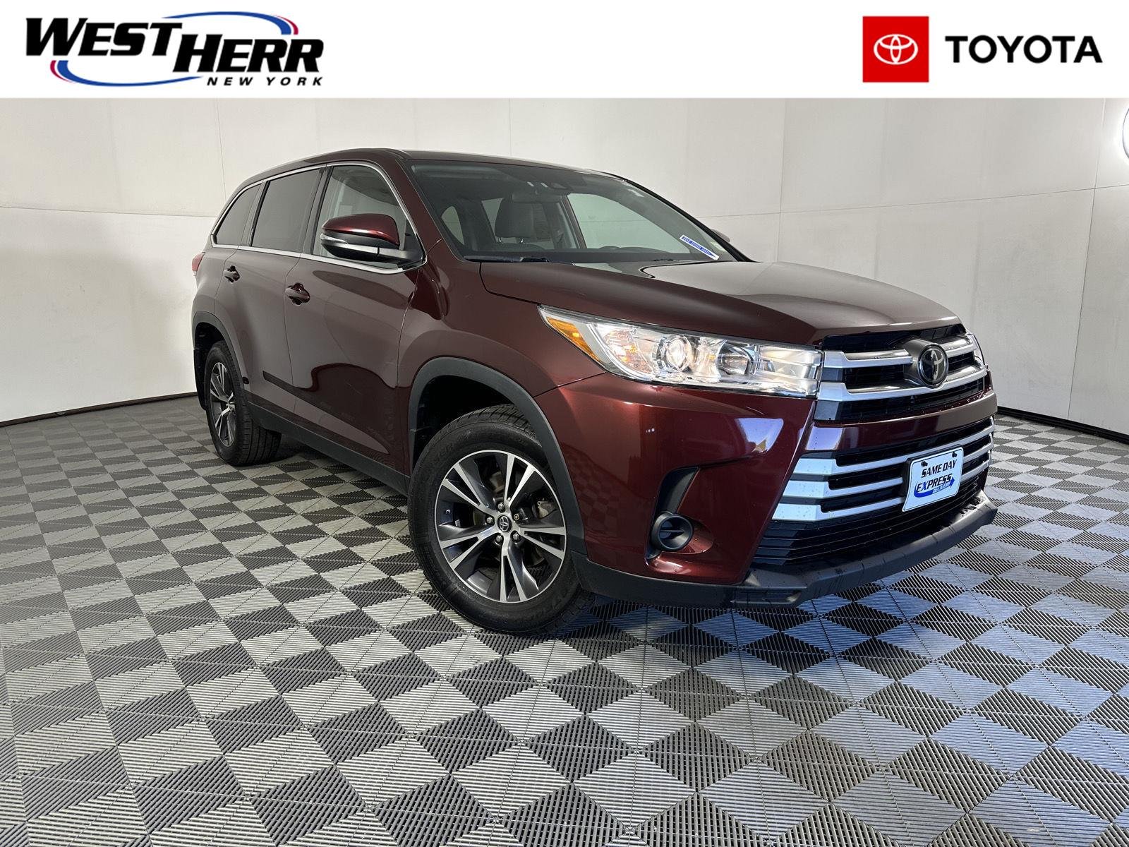 Used 2019 Ooh La La Rouge Mica Toyota LE image 1