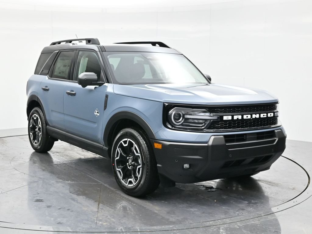 New 2026 Azure Gray Metallic Tri-Coat Ford Outer Banks® image 3