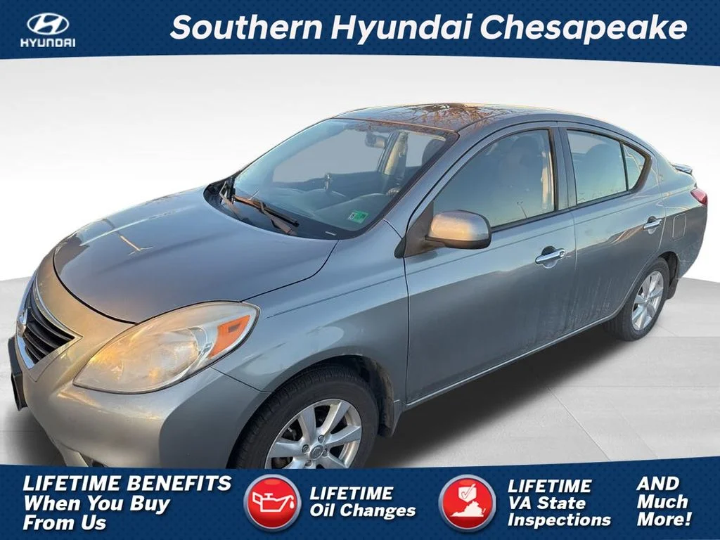 2014 Nissan Versa Sedan SV